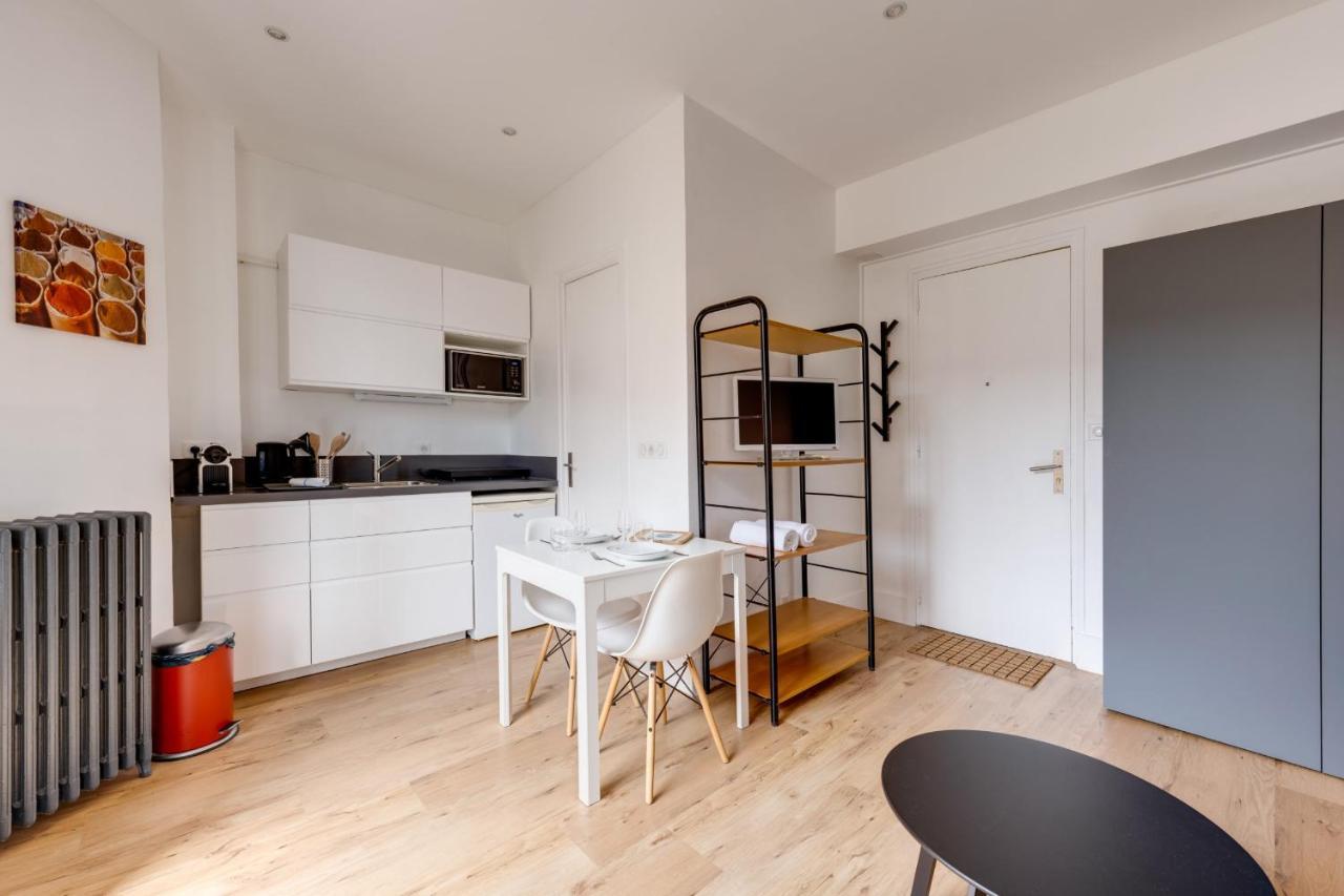 Le Mont Blanc - Charming T1 Ideal For 2 People With Balcony Annecy Exterior photo